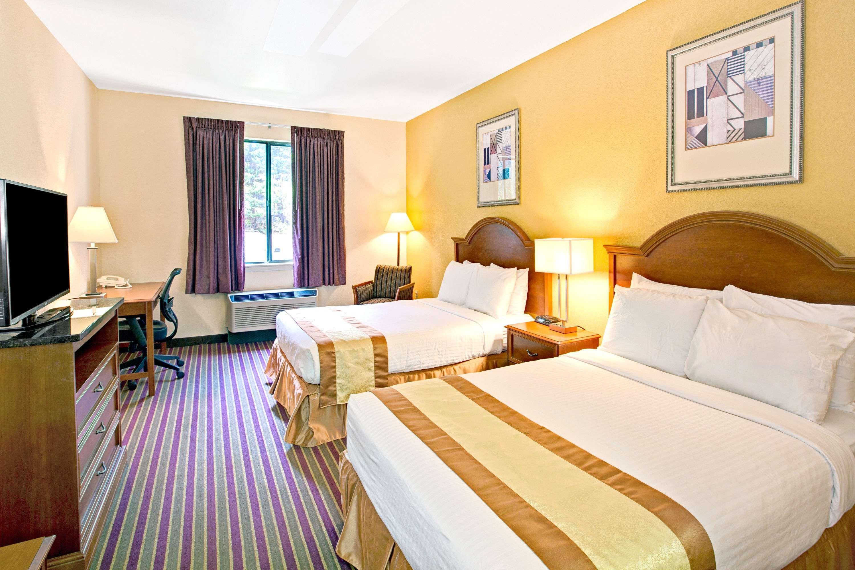 Days Inn & Suites By Wyndham Hickory Extérieur photo