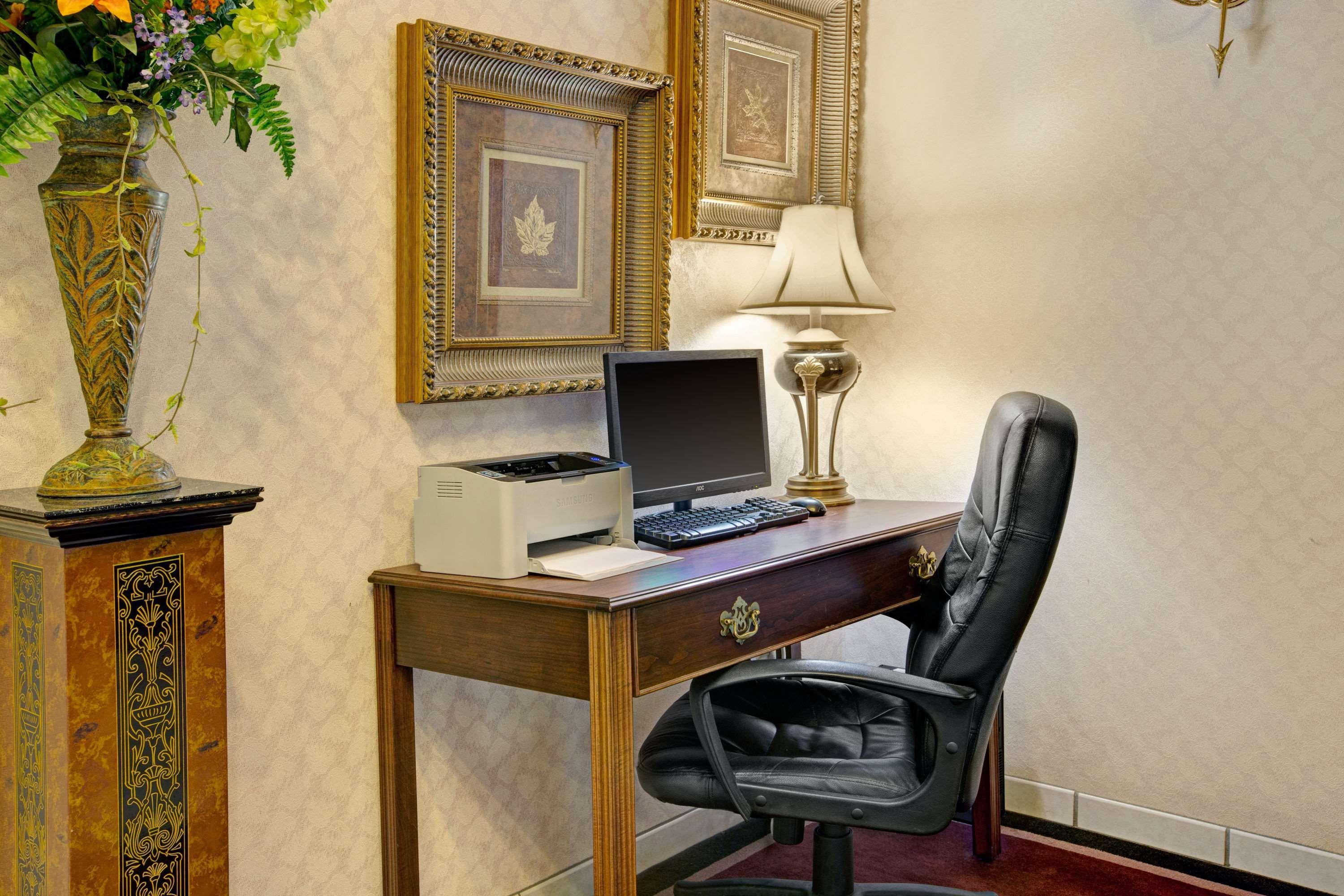 Days Inn & Suites By Wyndham Hickory Extérieur photo