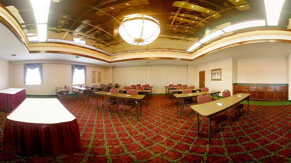 Days Inn & Suites By Wyndham Hickory Extérieur photo